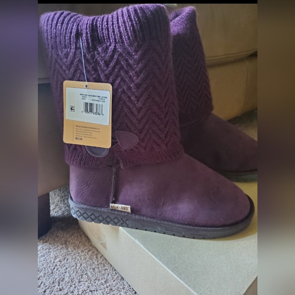 Womens Boots MUK LUKS Janie Purple Chevron Button Knit Faux Suede Size 10 W New